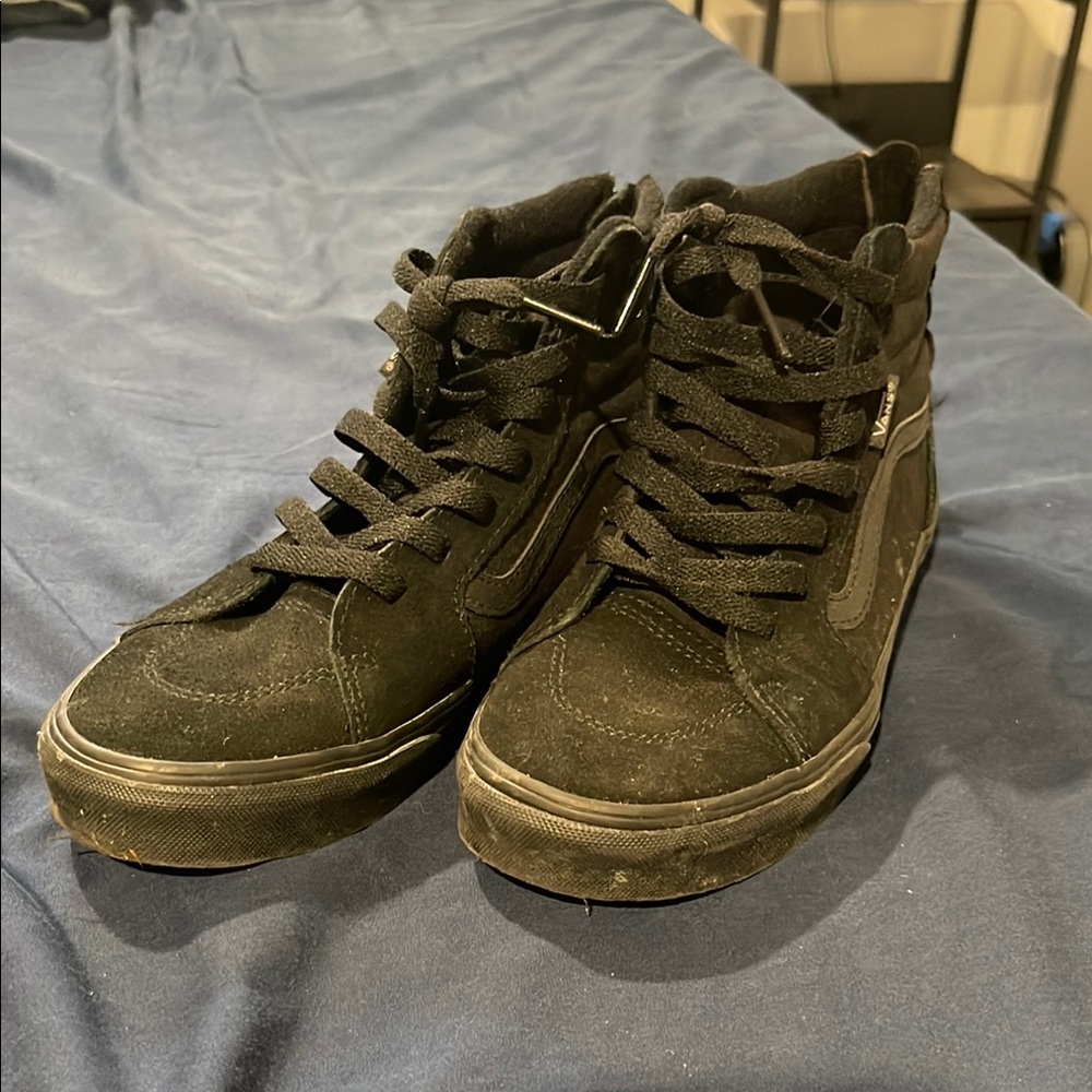 Black High-Top vans